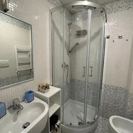 Romeholidayhome 2 *